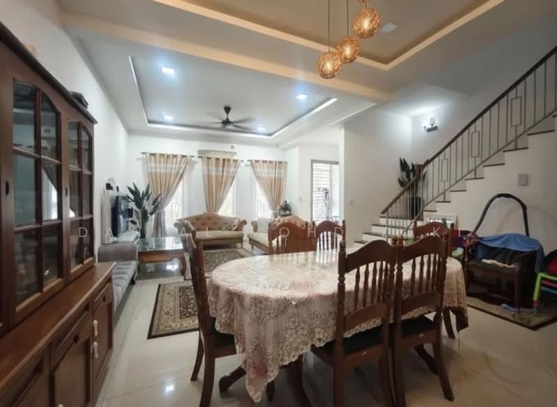 Maple Residence @ Laman View - 2
