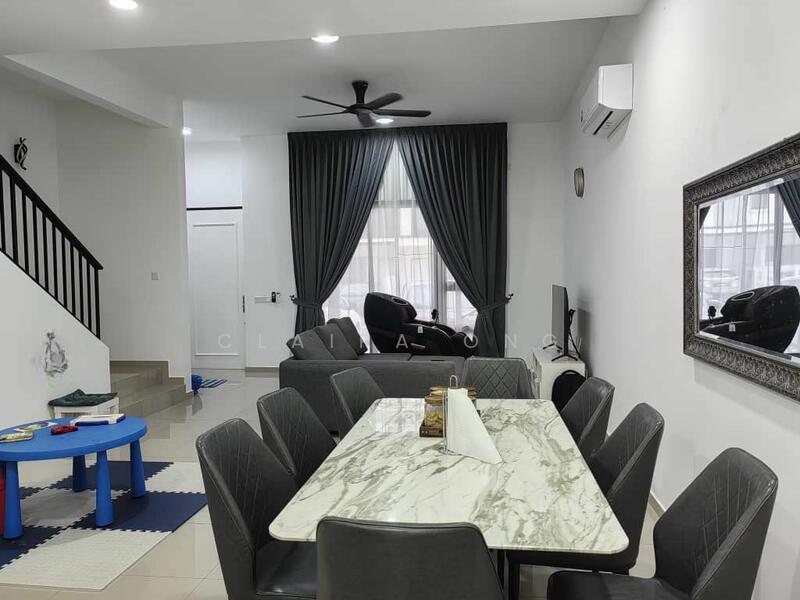 Attleborough / Tate Bilston 22'x65' @ Eco Botanic - 1