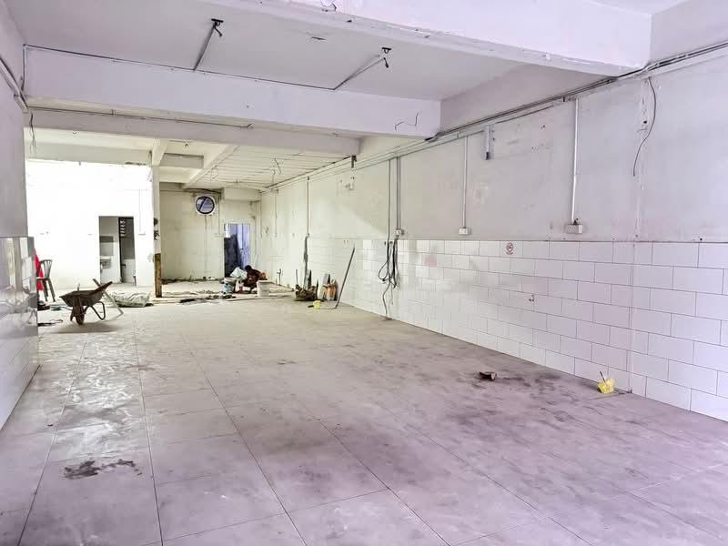 Sri Tebrau - 2 Storey Shop Lot for Rent - 2