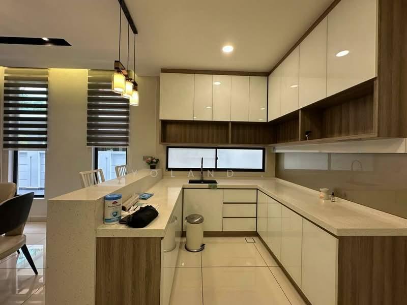 The Canal Garden South, Horizon Hills - 4