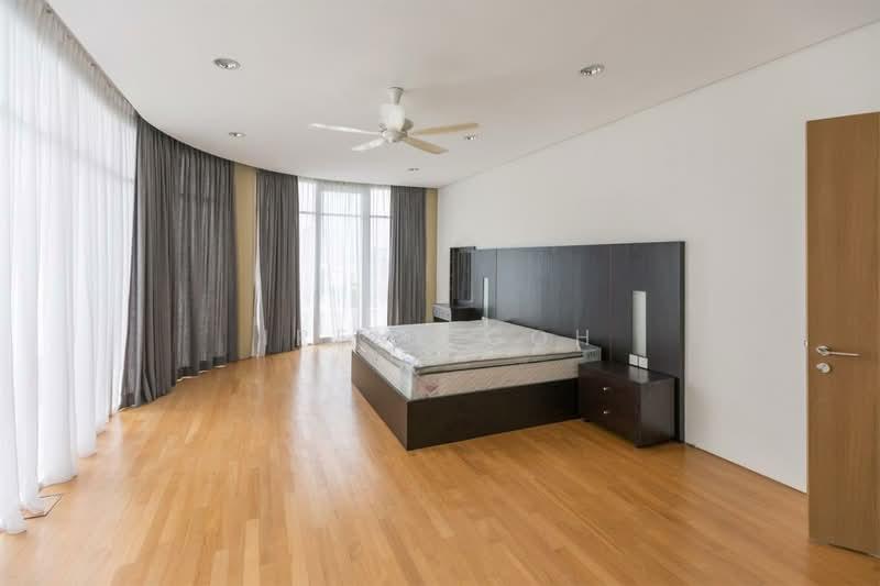8 Gurney (The Shore Condominium) - 4