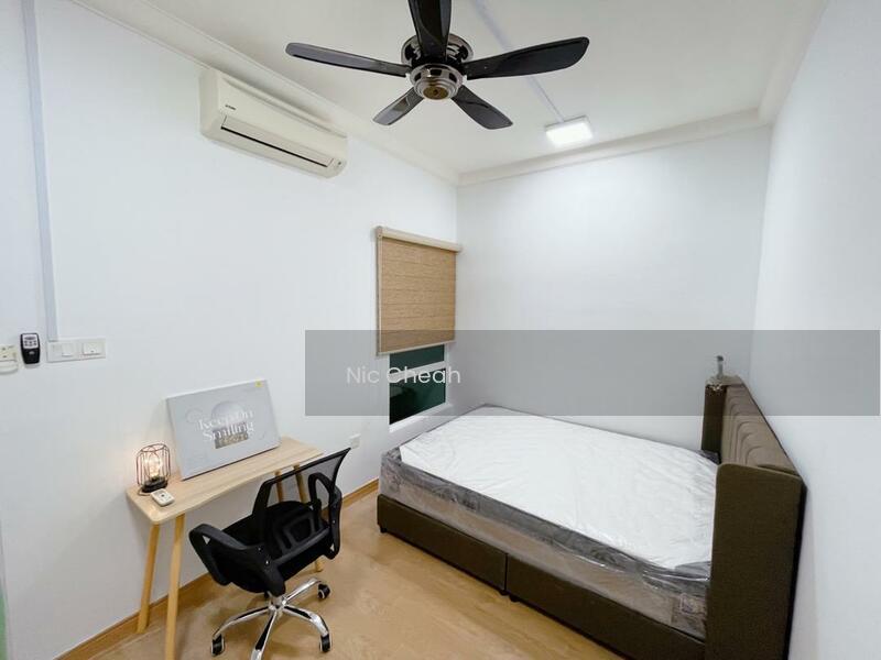 Metropolitan Square - 2