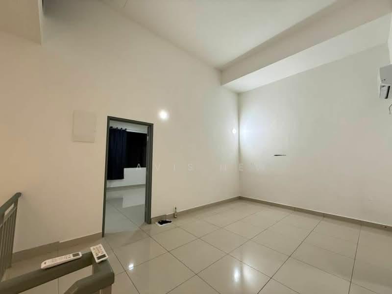 THE STRAITS VIEW RESIDENCES - 3