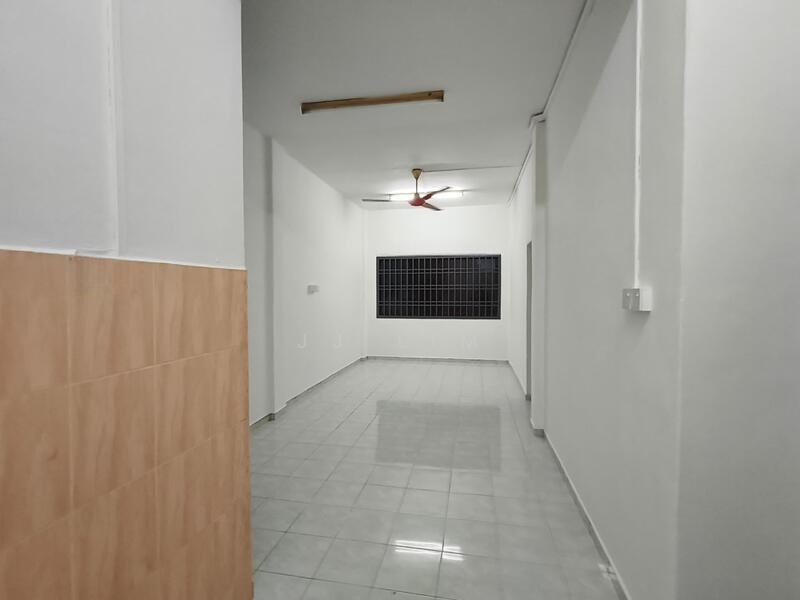 Taman Pulai Utama - 1