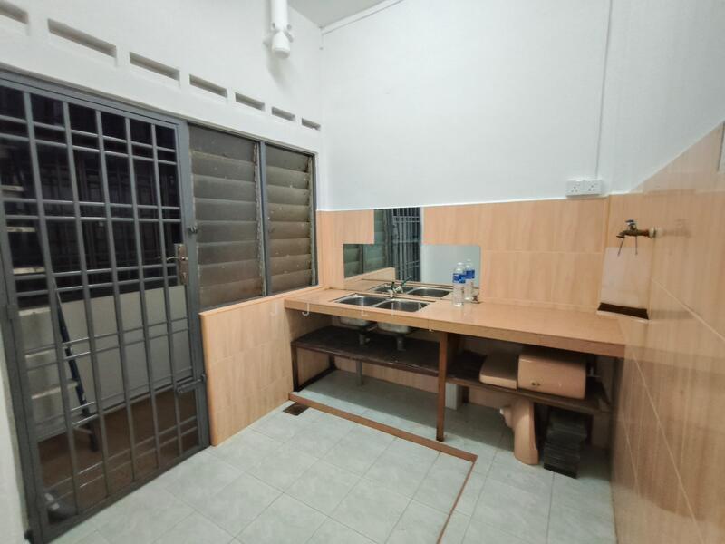 Taman Pulai Utama - 2