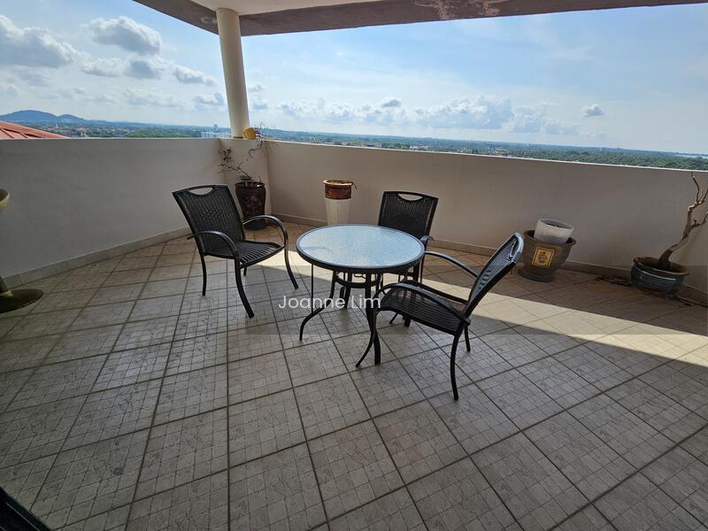 Ujong Pasir Straits Court Penthouse For Rent - 2