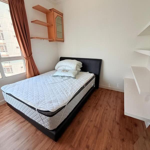Gurney Park Condominium - 4