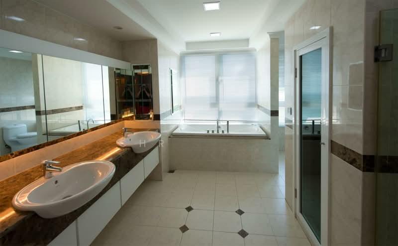 The Cove Condominium - 3