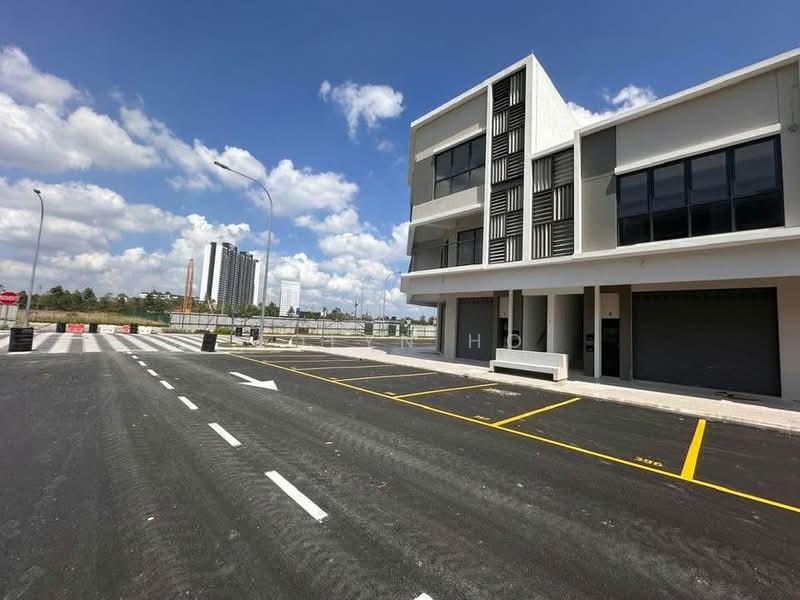 Uptown Square - 2