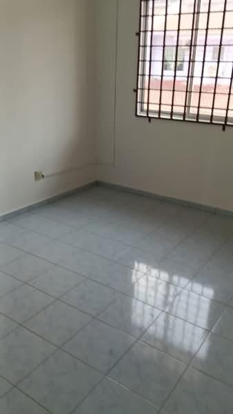 Taman Megah Ria - 4
