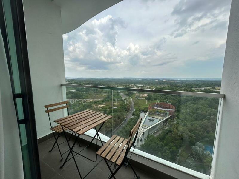 The M @ Medini Macrolink - 4