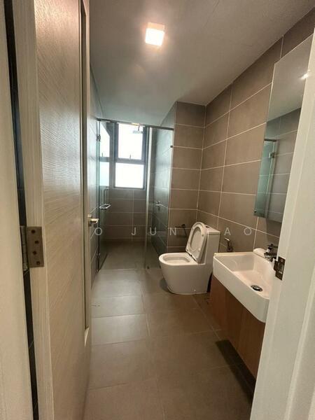 The M @ Medini Macrolink - 5