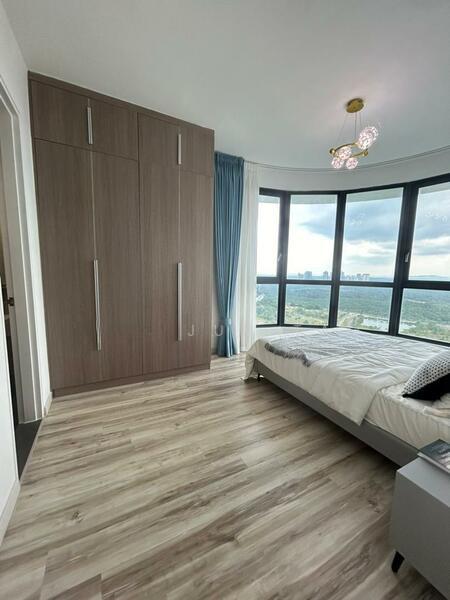 The M @ Medini Macrolink - 2