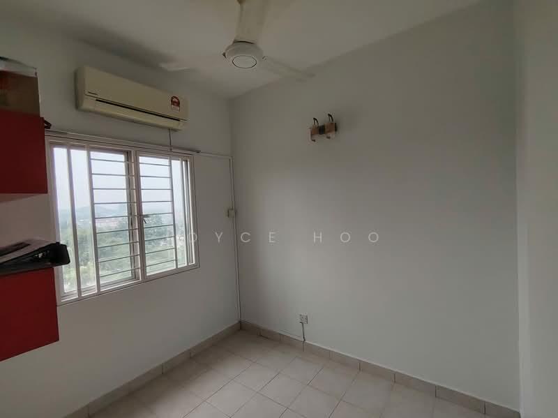 Puteri Bayu Apartment - 3