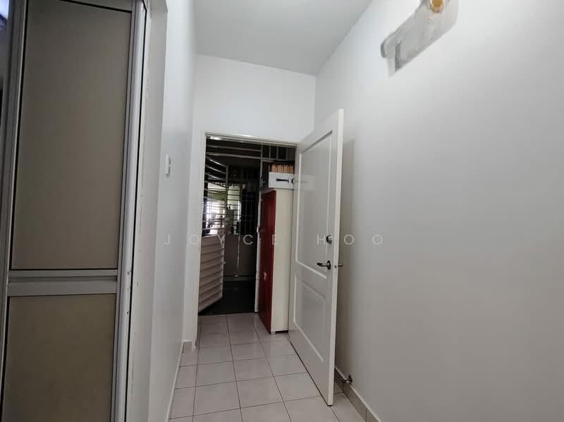 Puteri Bayu Apartment - 5