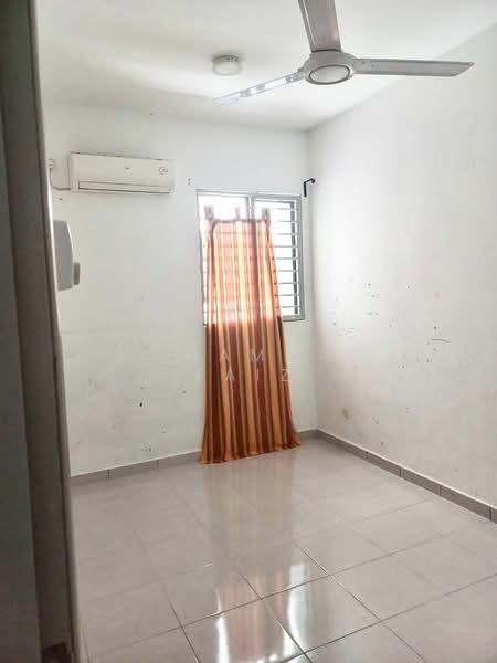 Ivory Residence - 2