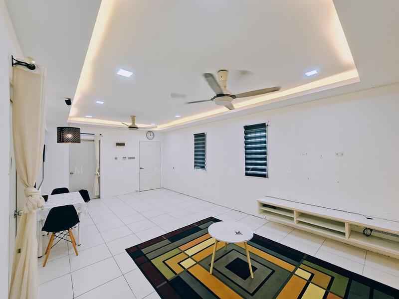 Lakeview Apartments - 4