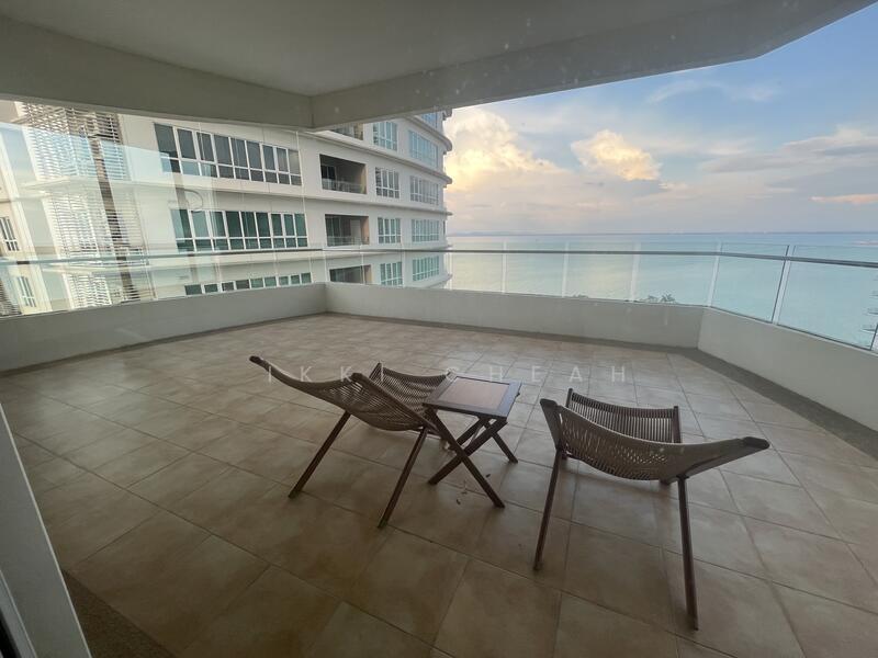 The Cove Condominium - 3