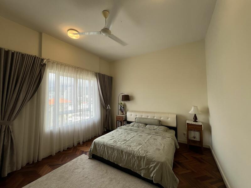 Quayside Seafront Resort Condominiums - 3