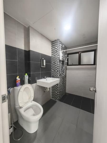 Ujana Executive Apartment - 2