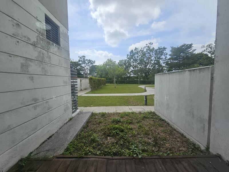 AVIRA Medini Iskandar - 3