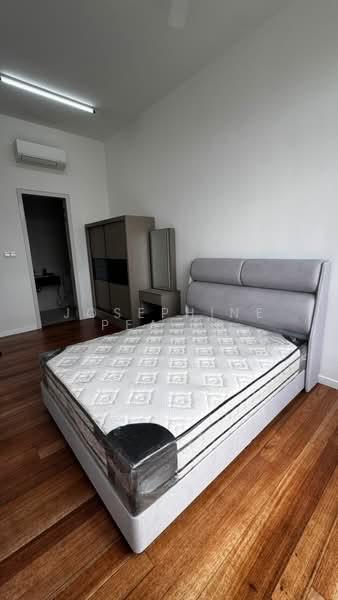 The Maple Residences - 5