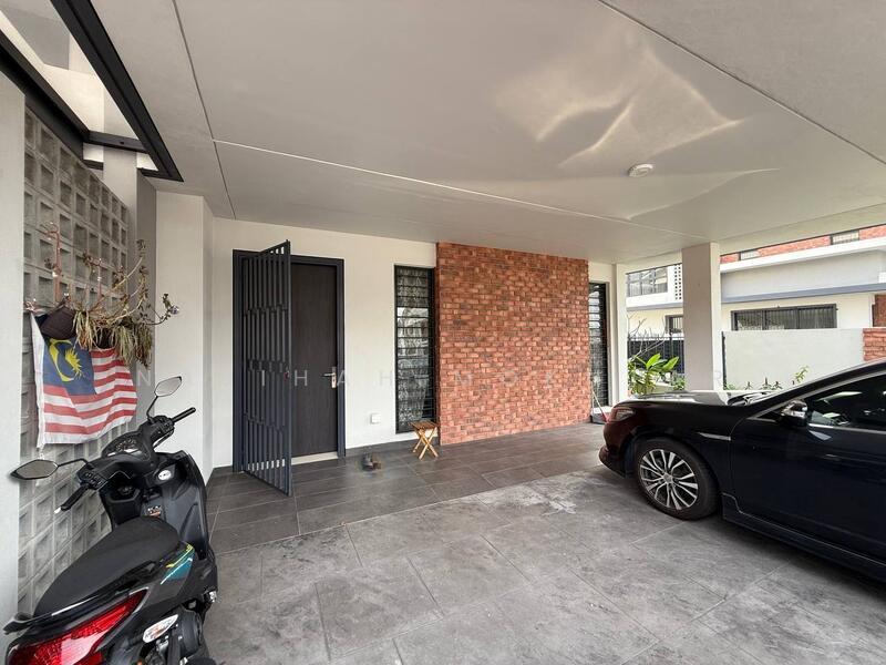 Elmina Green Five - 2