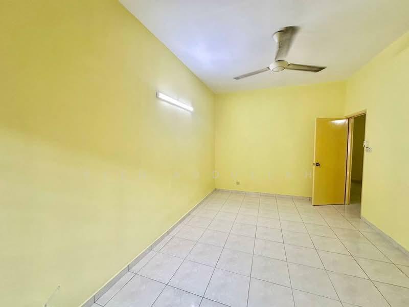 Kristal Court @ Section 7 - 5