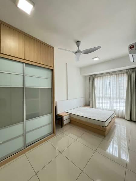 Tropicana Bay Residences - 4