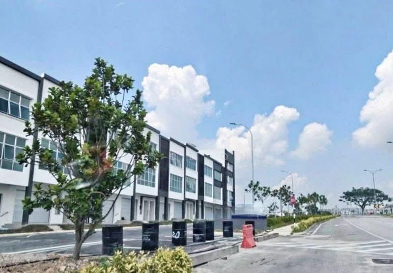 Taman Puncak Tropicana - 4