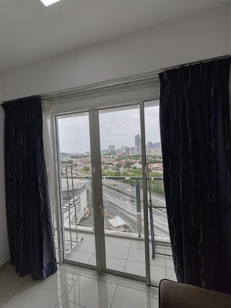Tropicana Bay Residences - 3