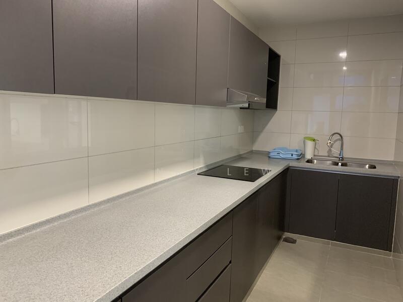 Lakefront Residence - 3