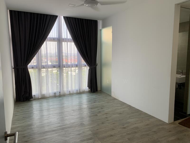 Lakefront Residence - 5