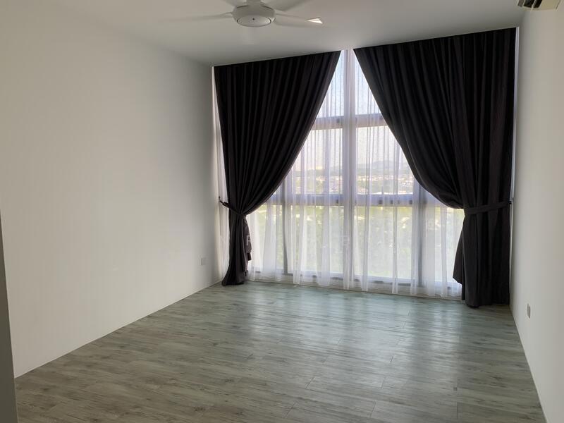 Lakefront Residence - 4