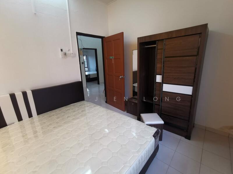 Bandar Bukit Tinggi 2 - 1