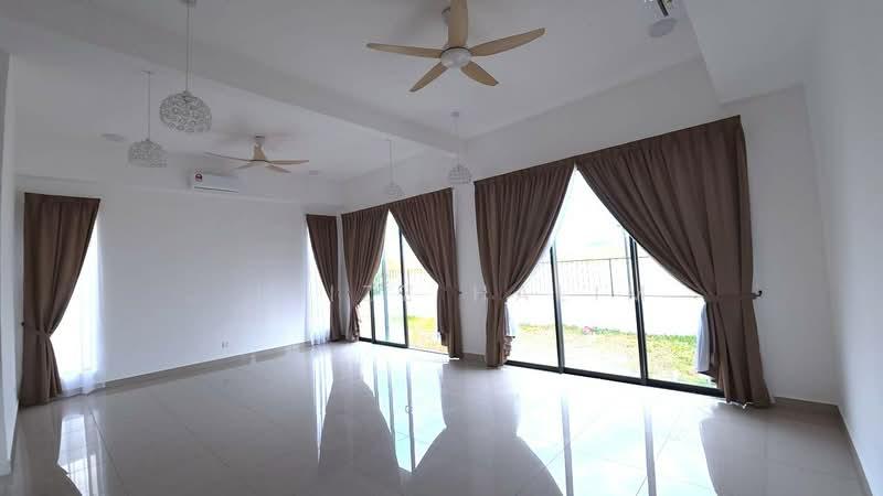 Sejati Lakeside 2 - 3