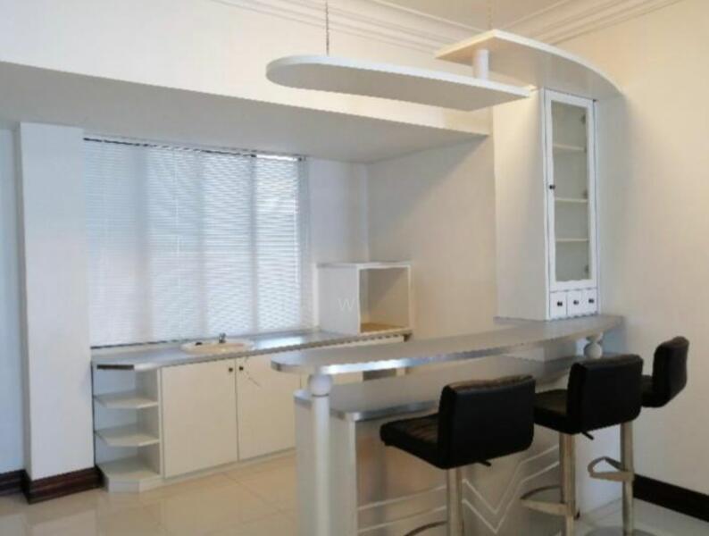 Silverton Condominium - 4