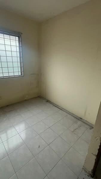 Pangsapuri Pendamar B - 2