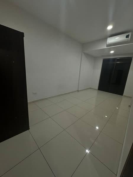 Taman Kempas Utama - 2
