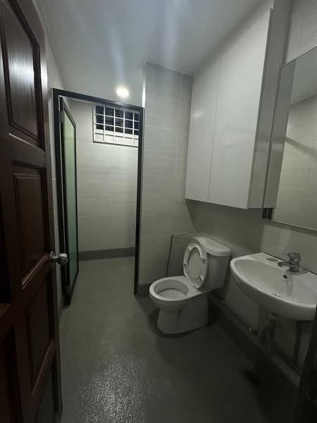 Taman Kempas Utama - 4