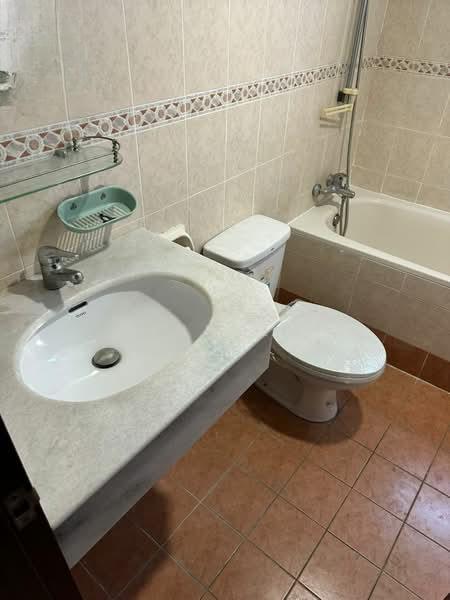 Gurney Park Condominium - 5