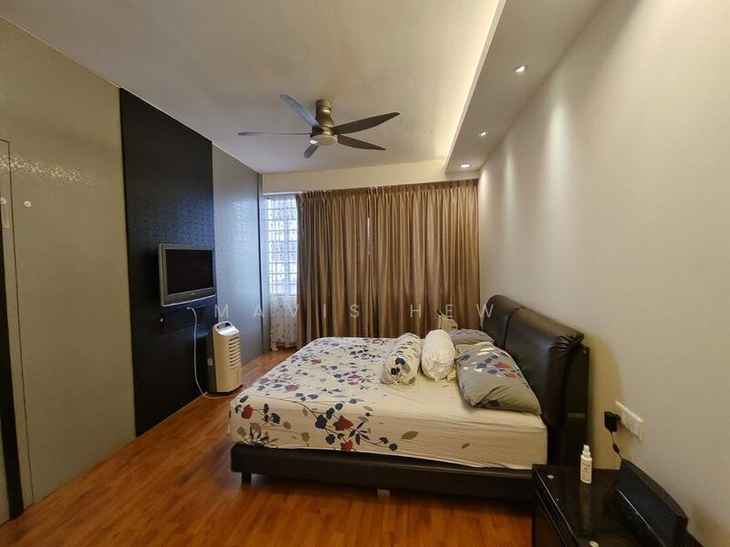 Aloha Tower Condominium - 4