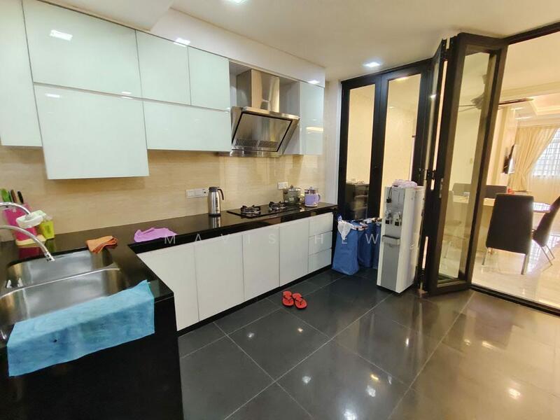 Aloha Tower Condominium - 5