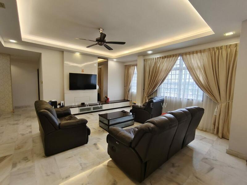 Aloha Tower Condominium - 1