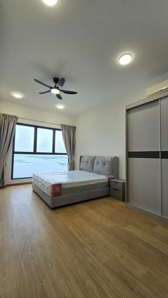 Kings Bay @ Country Garden Danga Bay - 2