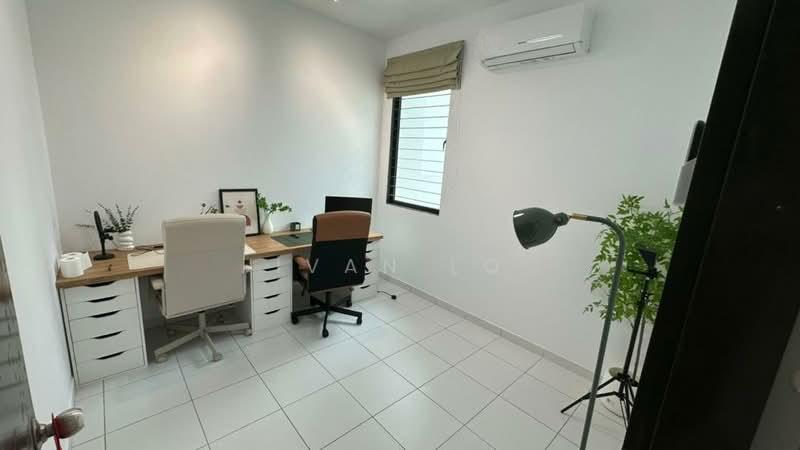 Taman Austin Duta - 5