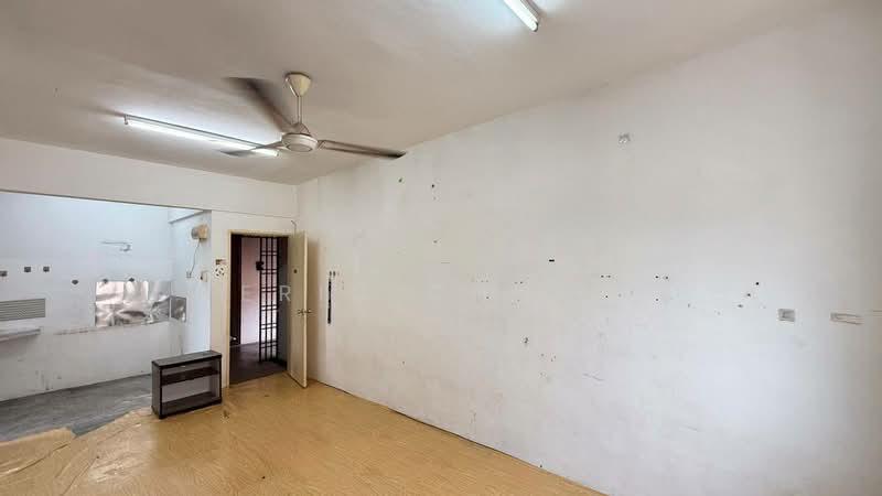 Flat Bukit Indah - 4