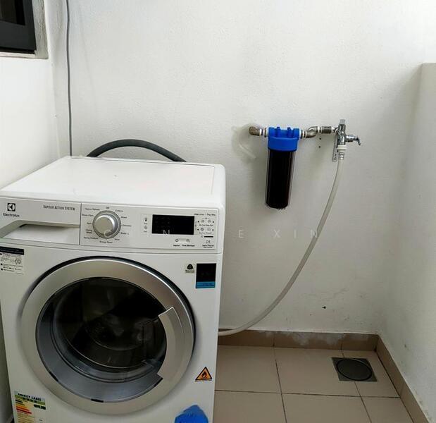 Lakeville Residence - 4