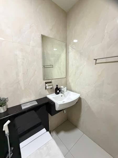 Paragon Suites @ CIQ - 2