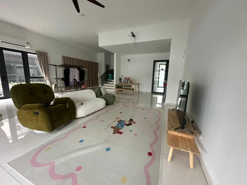 Emerald Residence - 2